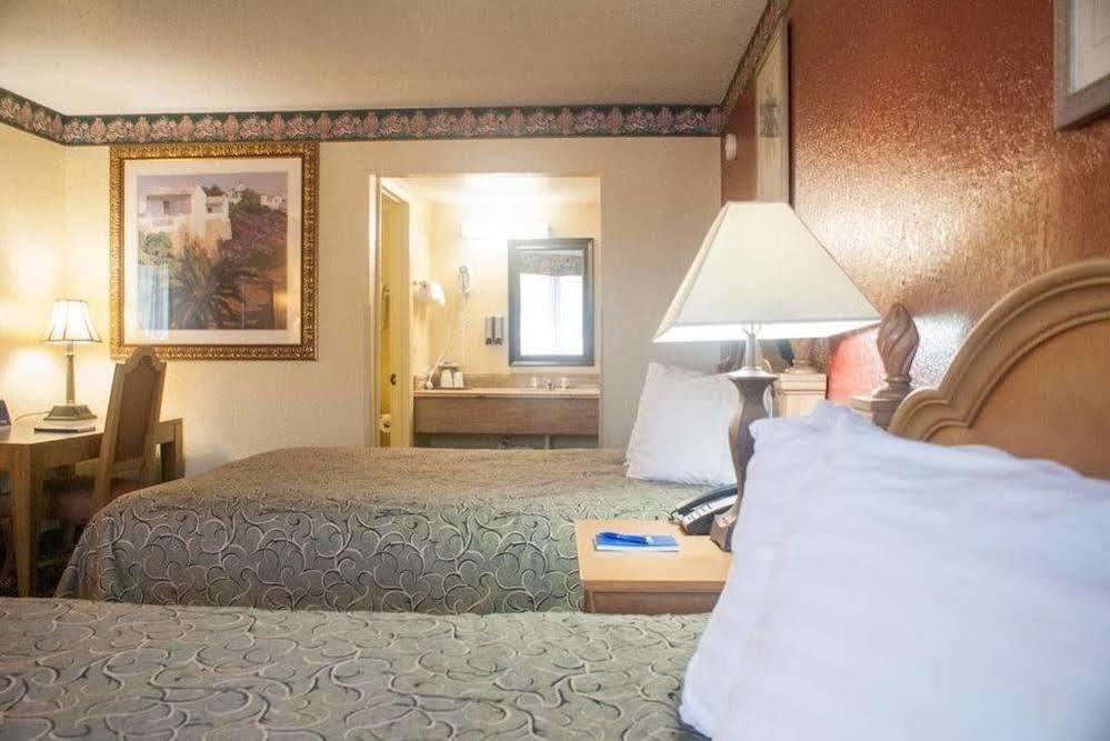 Polynesian Inn Saint Cloud Kültér fotó